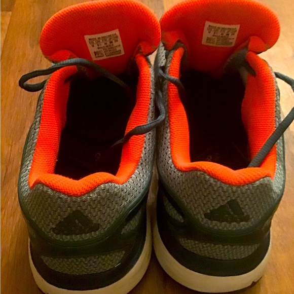 Men’s Adidas Walking Shoe - Picture 2 of 5